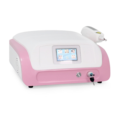 Nova máquina de remoção de tatuagens por laser portátil profissional Q comutado Nd Yag para beleza