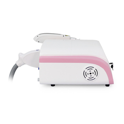 Nova máquina de remoção de tatuagens por laser portátil profissional Q comutado Nd Yag para beleza