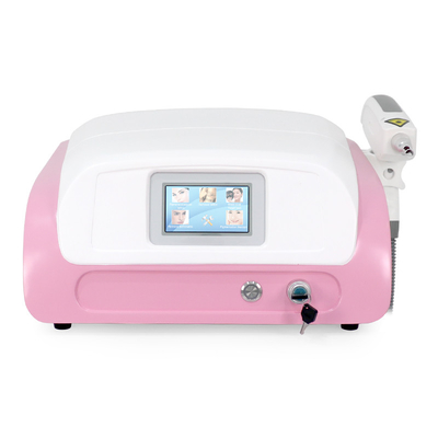 Nova máquina de remoção de tatuagens por laser portátil profissional Q comutado Nd Yag para beleza