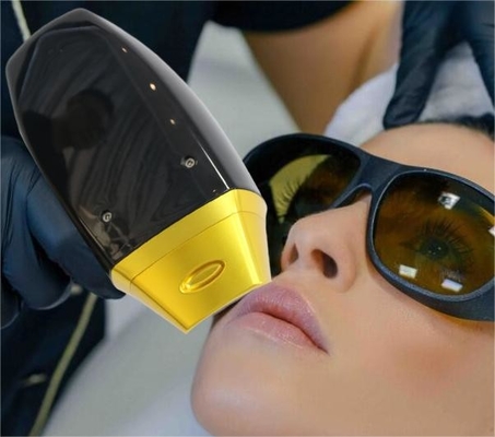 Máquina de remoção de cabelo de diodo laser soprano de três comprimentos de onda